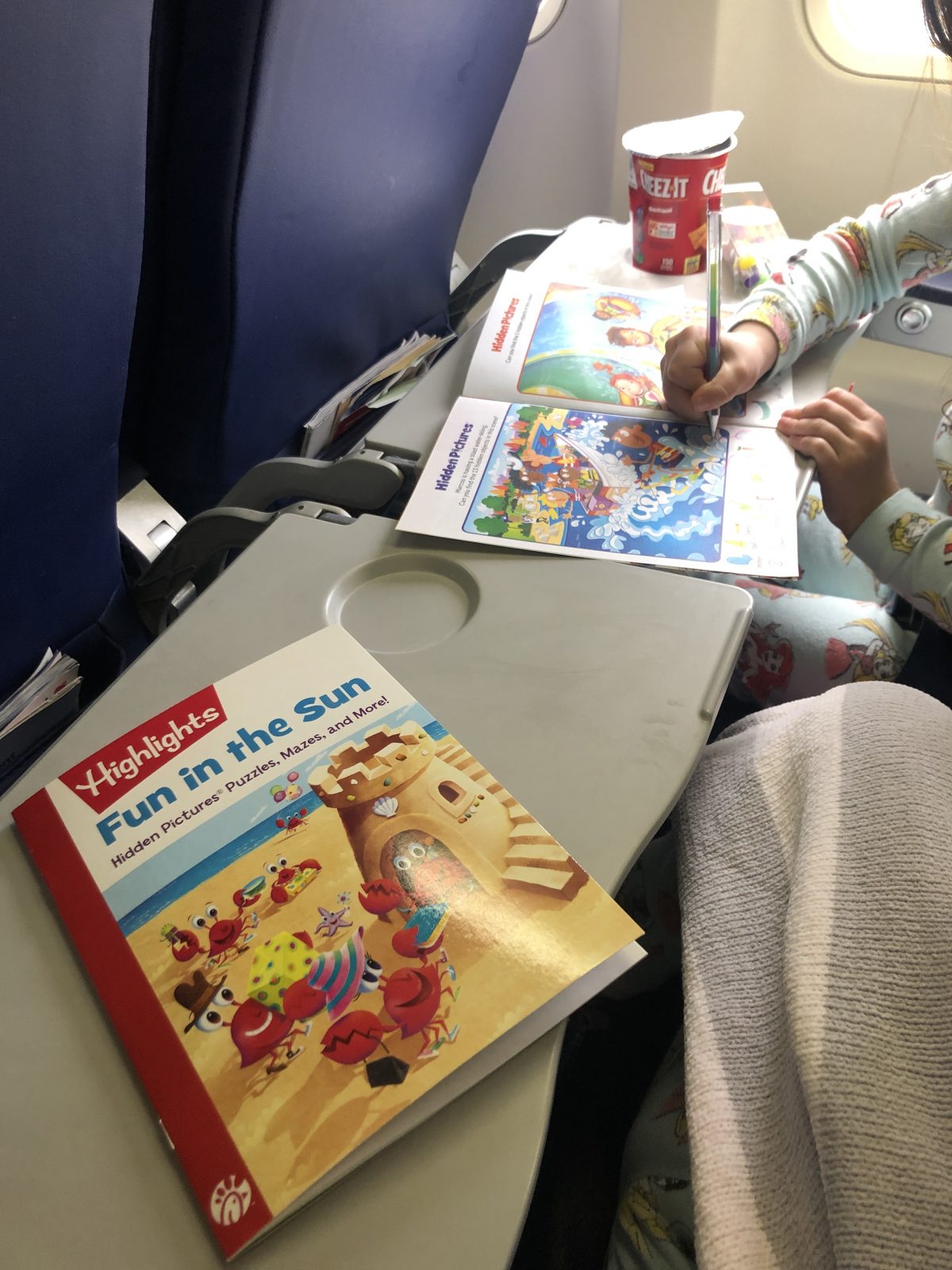 Toddlers Coloring on Plane