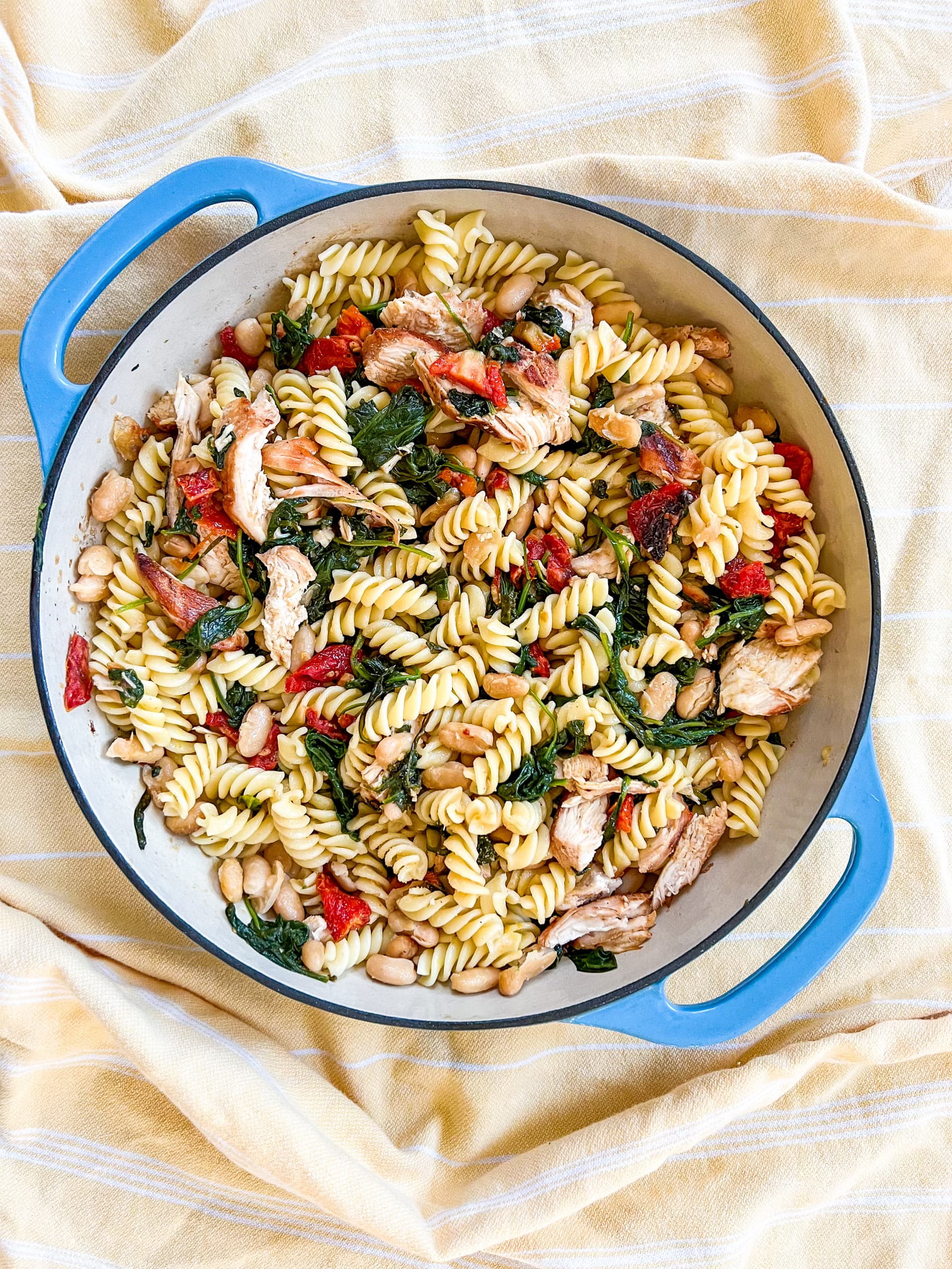 Sun-dried-Tomato-White-Bean-Pasta-with-Chicken-and-Spinach-1